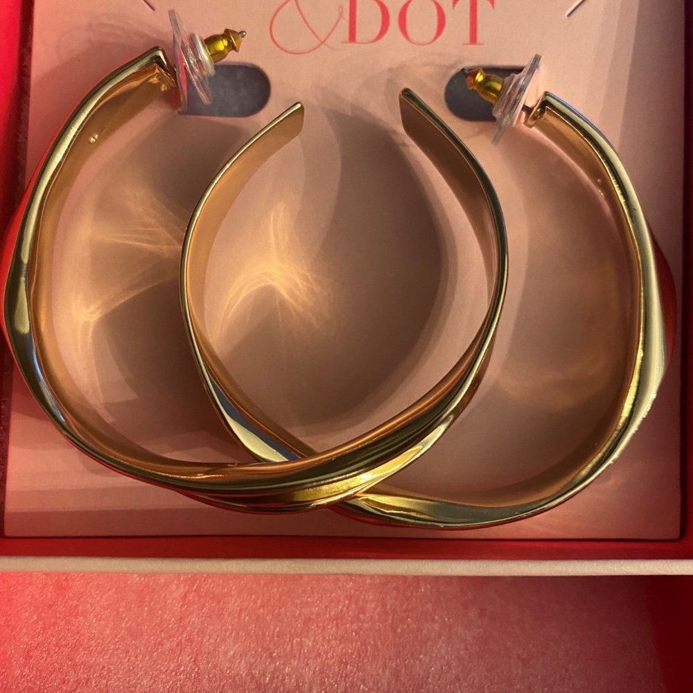 Stella & Dot  Twist Hoop Earrings